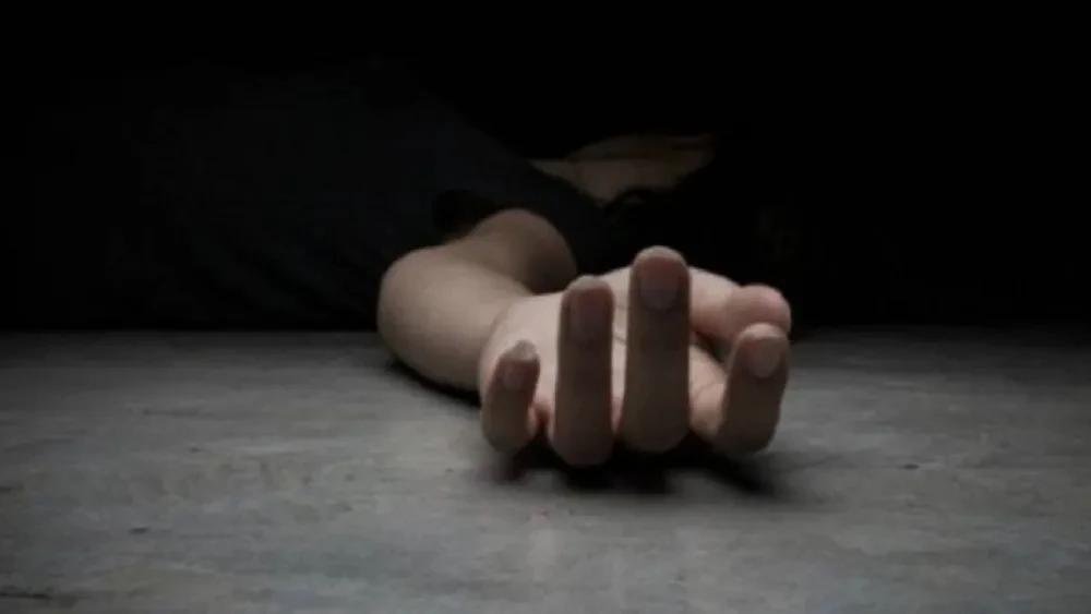 Hallan muerta a una mujer en su casa e investigadores apuntan a feminicidio