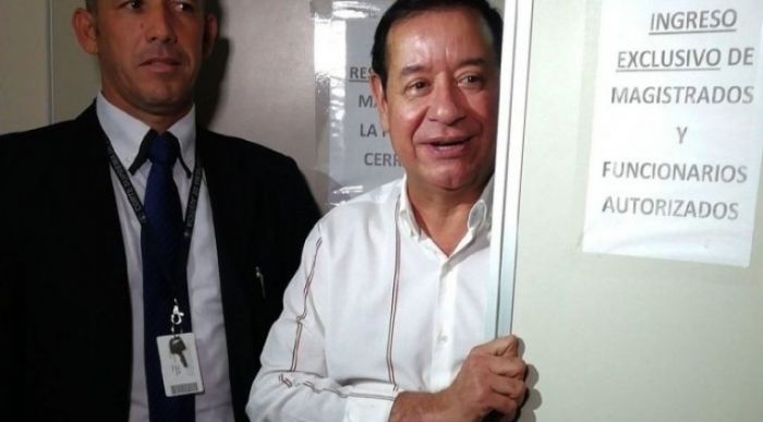 La primera noche de Cuevas en la Agrupación: celda compartida con otro reo y pocos lujos