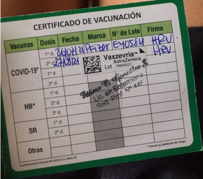 Mujer denuncia error en la aplicación de su segunda dosis contra el Covid