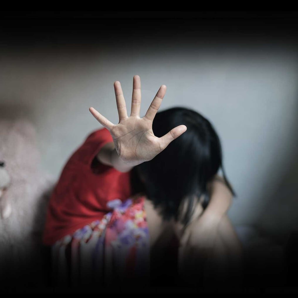 Padrastro es denunciado por abusar de una menor de 12 años