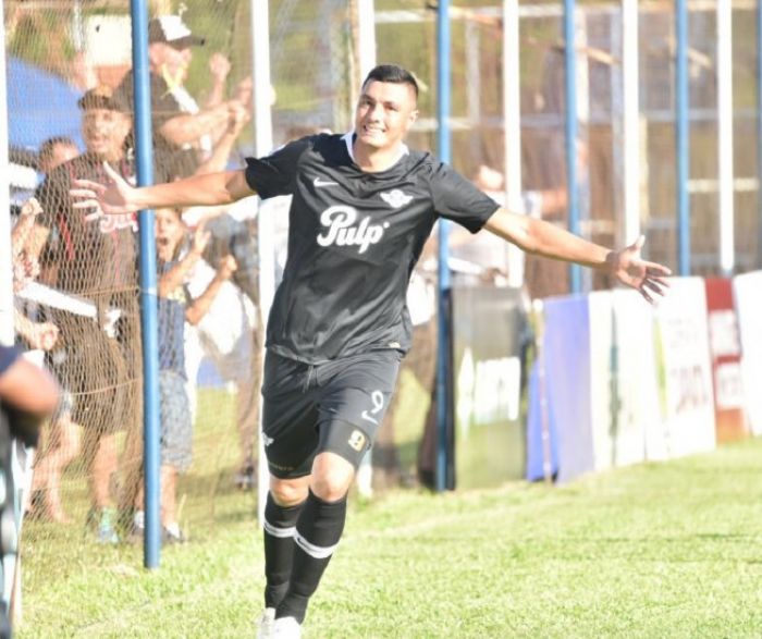 Tacuara le da el primer triunfo al equipo de Ramón