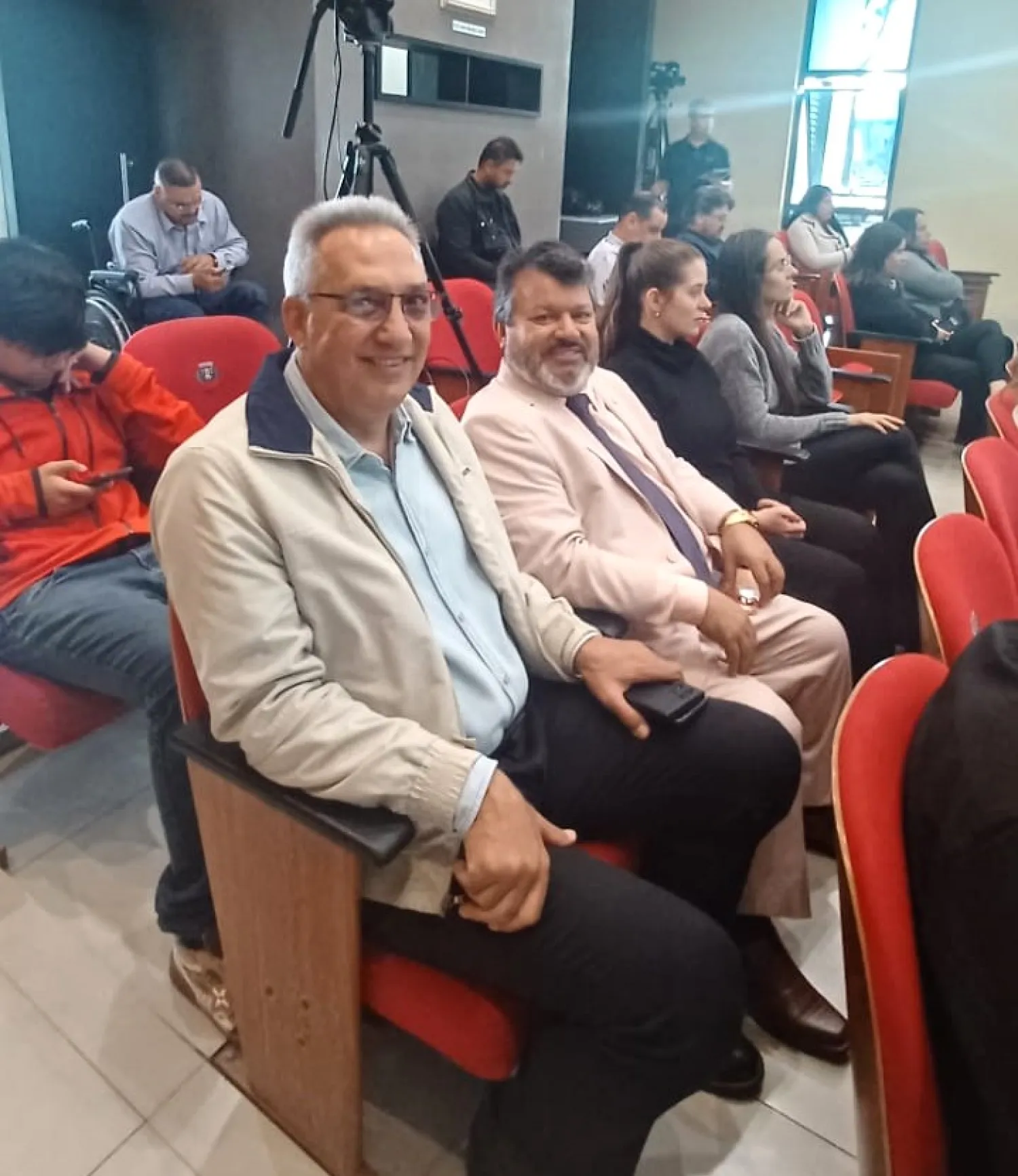 Cámara de Ponta Porã reconoce labor social de Carlos Bernardo y aprueba Voto de Congratulaciones