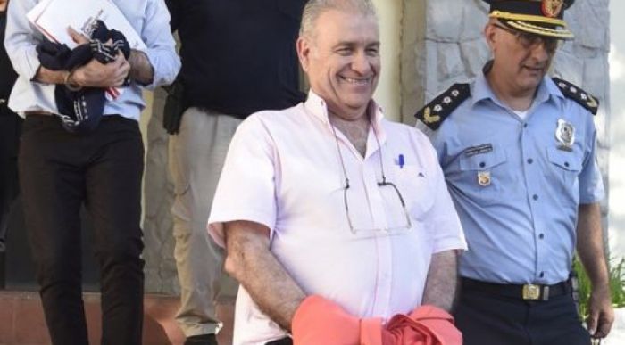 Por "error procesal" González Daher e hijo pueden disponer de bienes