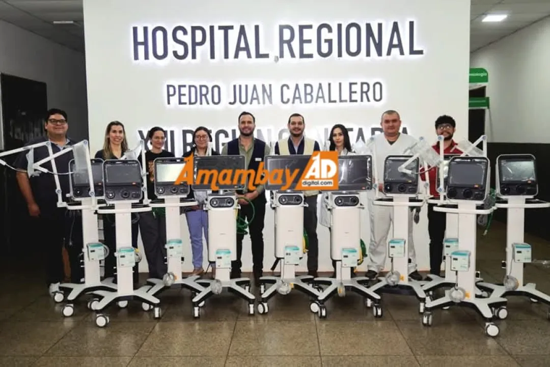 Ministerio de Salud entrega equipos para UTI al hospital regional.