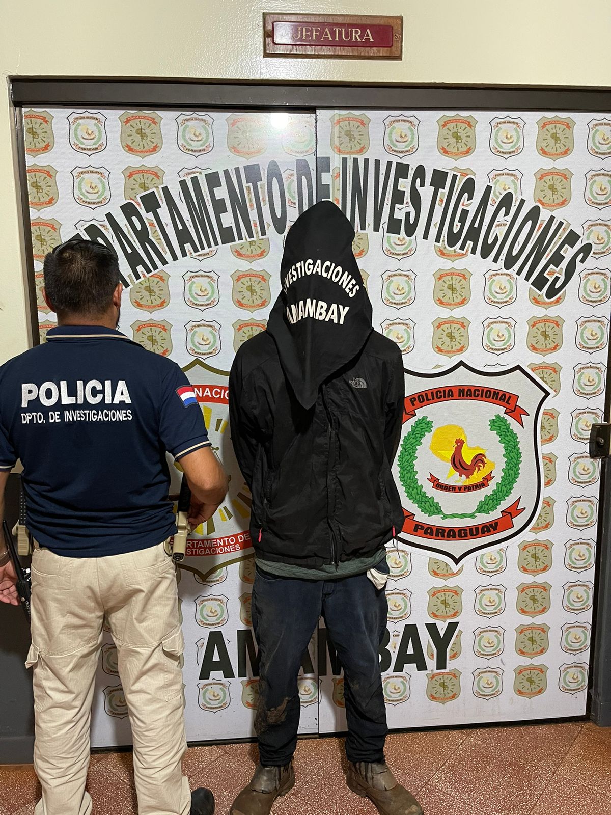 Robó una moto, huyó, atropelló a una mujer y lo aprehendieron