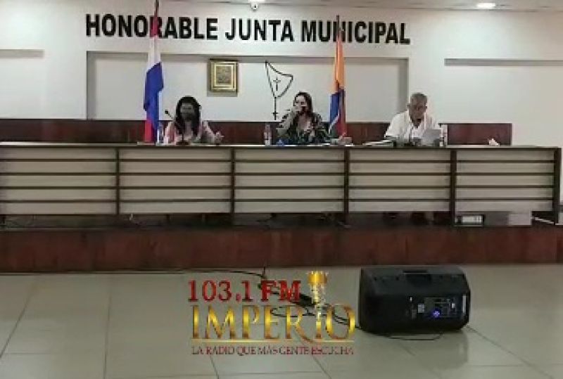 Áspera discusión entre Carolina Yunis Acevedo e Ivo Lezcano
