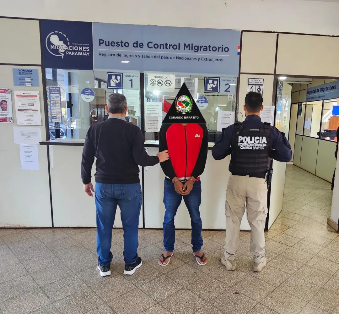 Expulsan a brasileño con orden de captura en su país