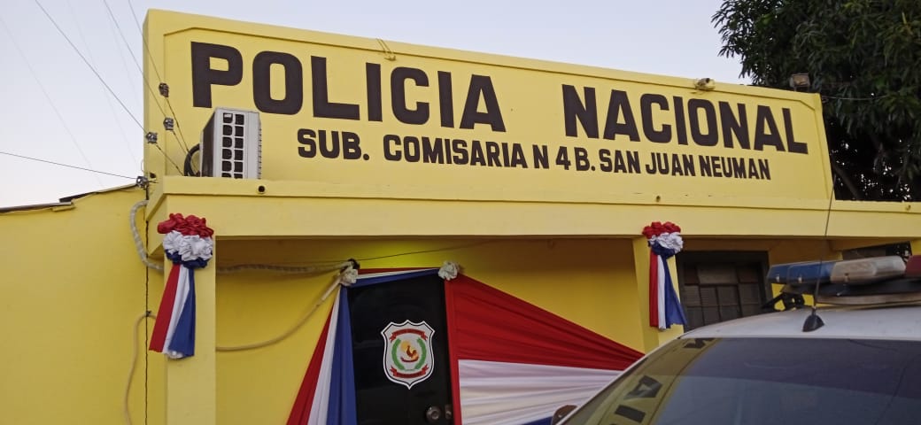 Motochorros asaltan a una mujer que estaba sentada frente a su vivienda en barrio Obrero