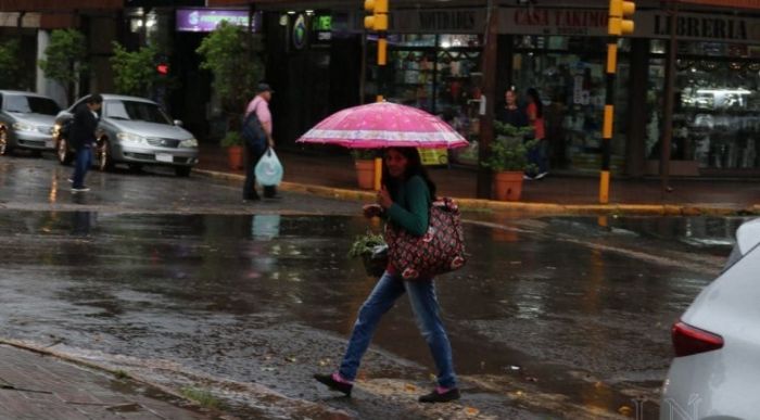 Clima fresco, con lluvias y tormentas