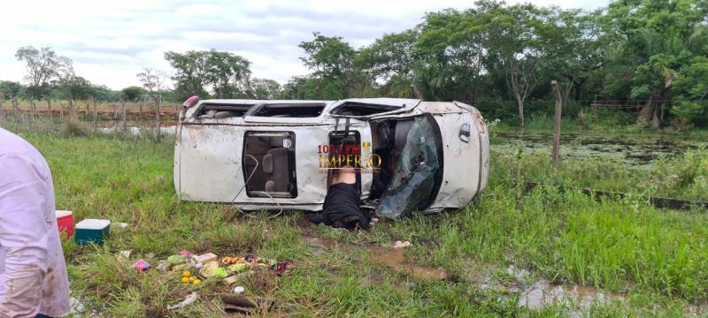 Vuelco de vehículo deja como saldo un muerto y siete heridos