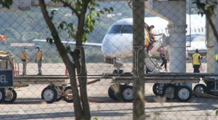 Vuelven al país 46 paraguayos en un vuelo humanitario