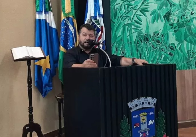 Carlos Bernardo, director ejecutivo de la UCP, honró la toma de posesión del nuevo Directorio de la UPER