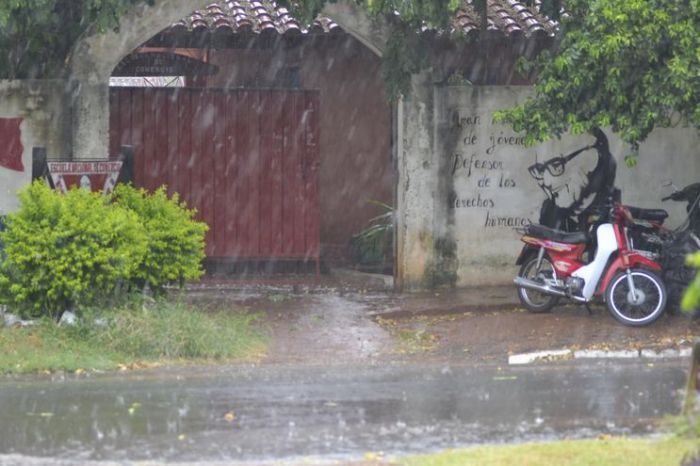 Anuncian día con mucho calor, lluvias y tormentas eléctricas