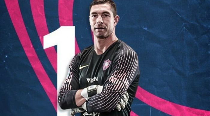 Carrizo rompe contrato con Cerro y regresa a Argentina