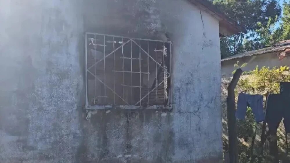 Un hombre muere calcinado mientras dormía en Paraguarí