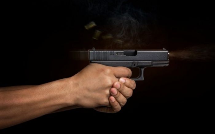 Mató a su exsuegro porque lo denunció por pegarle a su hija