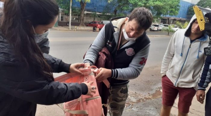 Disparos fueron de una ráfaga y se desviaron a causa de un bache, según abogada de policías