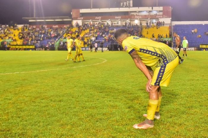 Capiatá, con las manos vacías a la Intermedia