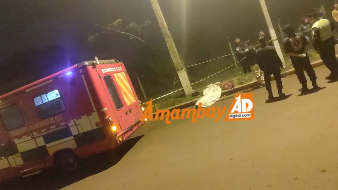 Motociclista fallece tras chocar contra columna de la ANDE