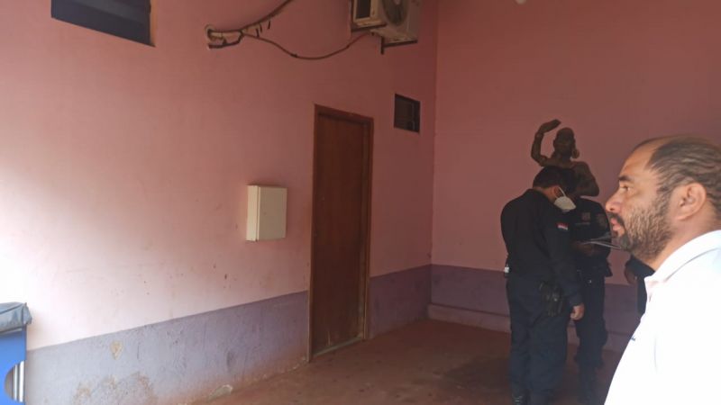 Asesinan a una mujer en el interior motel