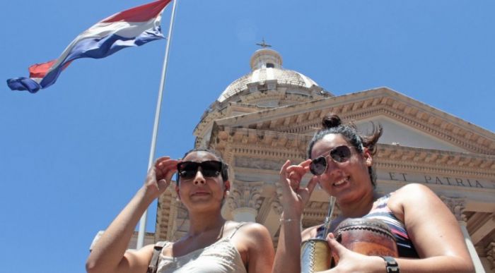 Sábado con calor extremo y domingo de tormentas