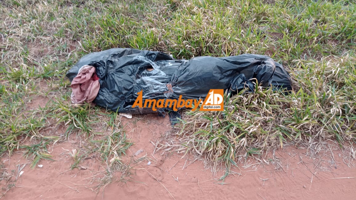 Hallan cadáver envuelto con una carpa negra en Cerro Cora'i