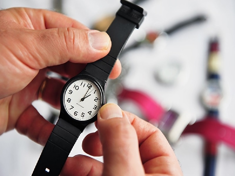 A la medianoche de hoy sábado 5 se adelantarán los relojes 60 minutos