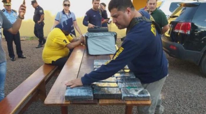 circulaba con 35 kilos de cocaína en el vehículo y fue detenido en barrera policial