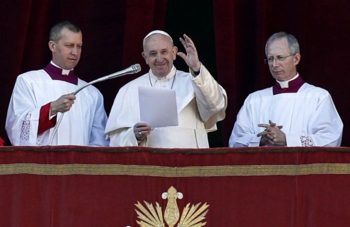 El Papa pide "esperanza" para una Latinoamérica inmersa en agitación
