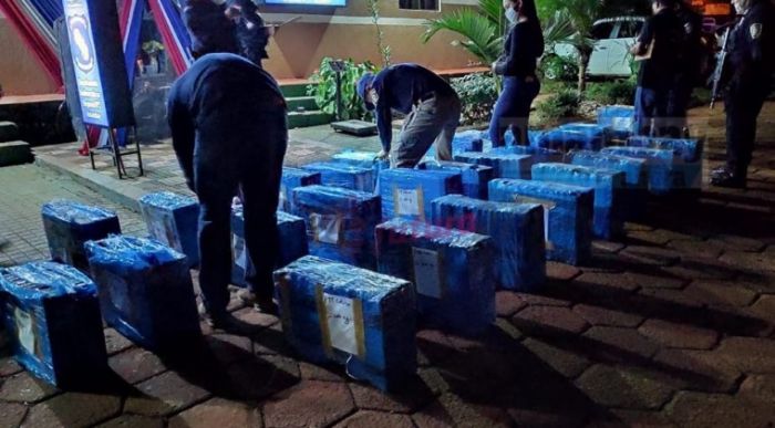 Llevaba más de una tonelada de marihuana e intentó huir de barrera policial: detienen a joven en PJC