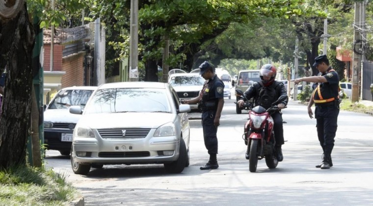 Policía Nacional saca de circulación vehículos cuyos conductores estaban en infracción
