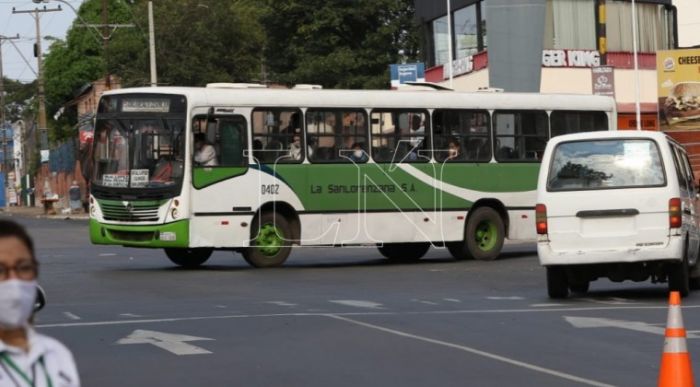 Gobierno anuncia reducción del pasaje del transporte público