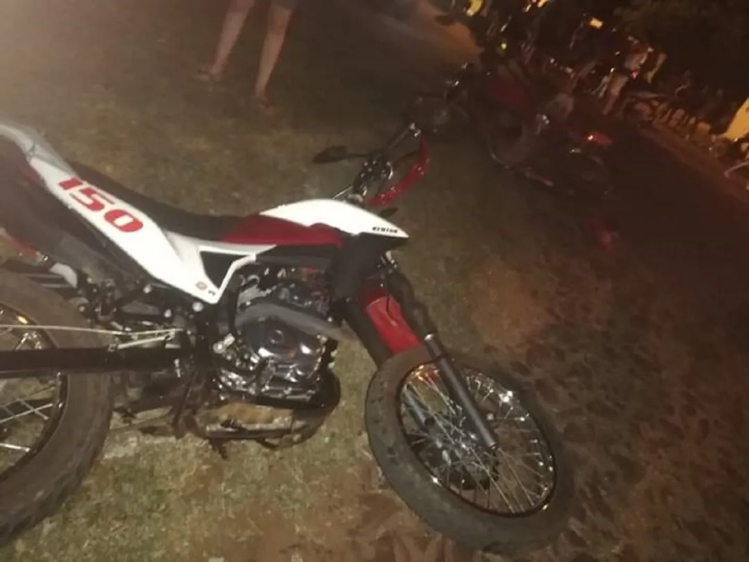 Motociclista herido y conductor se da a la fuga