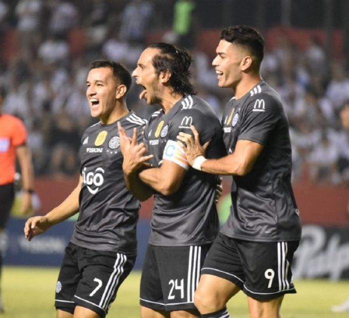 La novedad en el onceno de Olimpia para medir al Rayadito