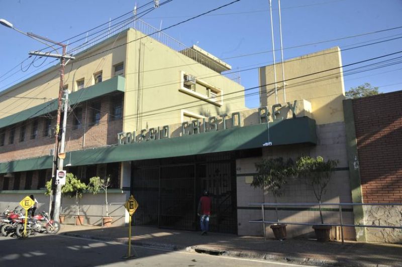 Suspenden clases en colegio “chuchi” de Asunción