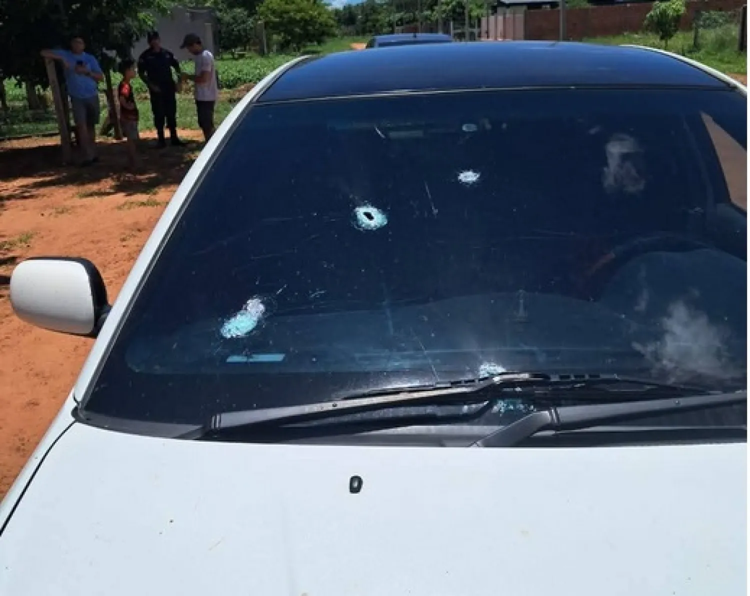 Atentado en Yby Yaú: Sicario ataca a balazos a un suboficial de policía frente a su vivienda