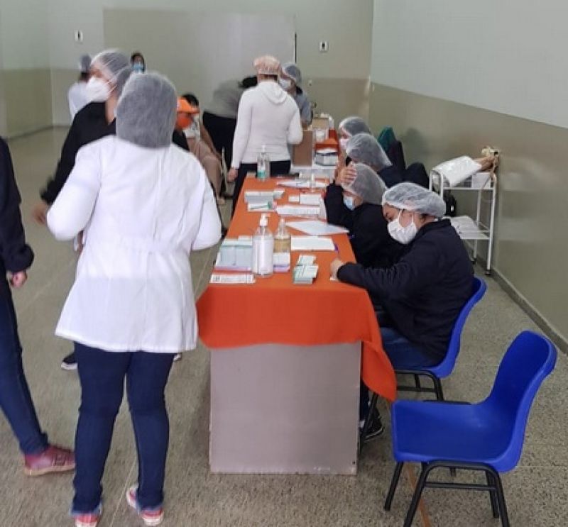 Desde el lunes 7 de junio podrán vacunarse las personas con 60 años cumplidos