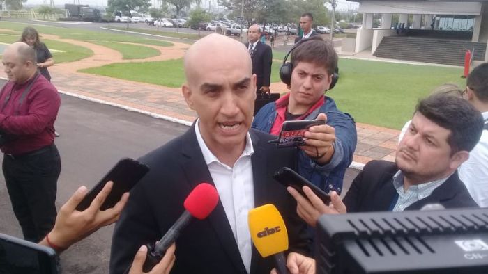 Sospecha de coronavirus: indagan contactos ante posibles contagios
