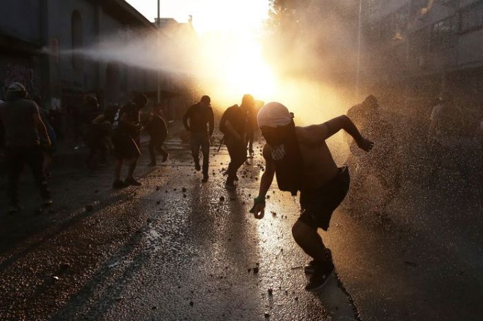 Incertidumbre en Chile tras 45 días de una crisis social sin tregua