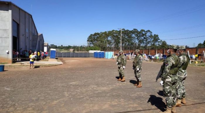 Más de 200 personas están en la mira tras contagio masivo iniciado por militar