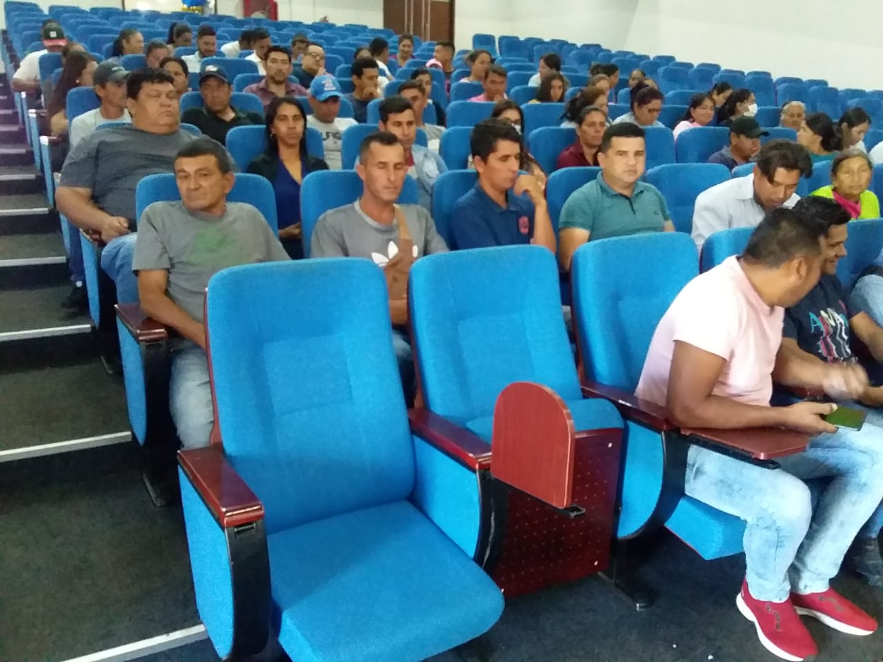 Municipalidad procedió a la  entrega de contratos de arrendamiento de solares municipales