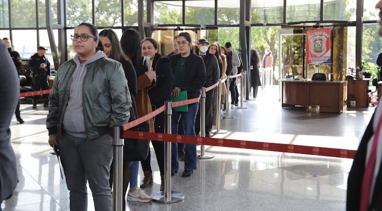 Casi 2 mil postulantes se presentaron para trabajar en la Cámara de Diputados