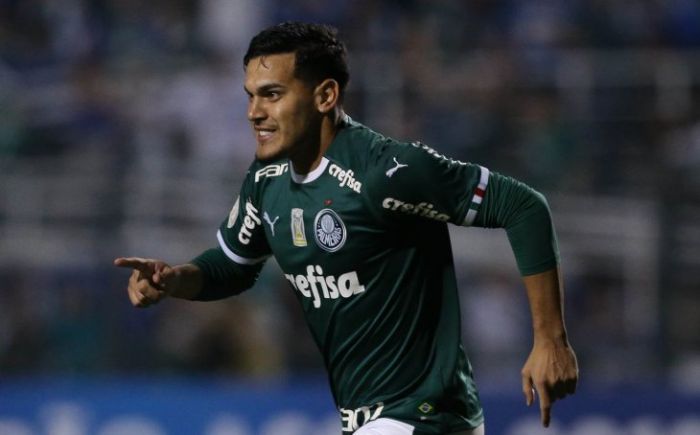 Gustavo Gómez, distinguido en Brasil con la `Bola de Plata`