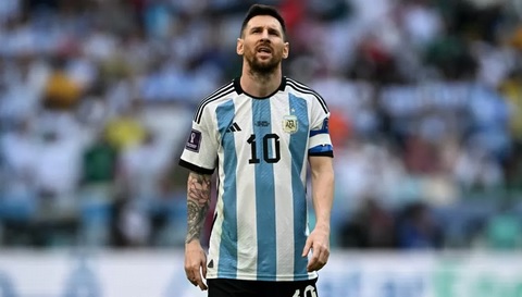 Argentina se durmió y cayó 2 a 1 ante Arabia Saudita en su debut mundialista