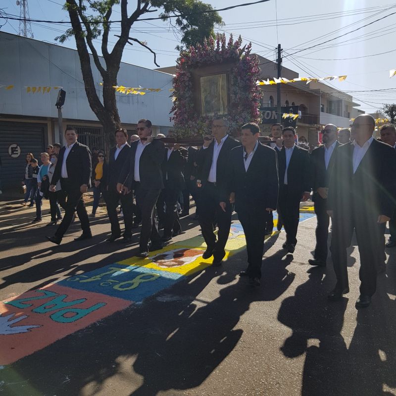 Una multitud aproximada de 12 mil personas participaron de la procesión y de la Misa