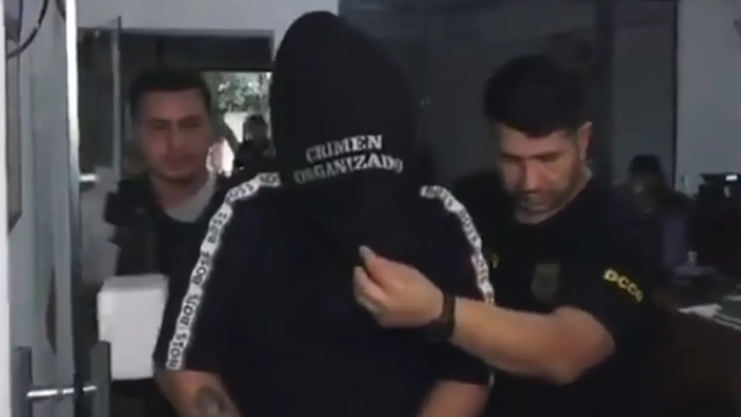 líder de facción criminal brasileña fue entregado a la Policía Federal, en Foz de Yguazú
