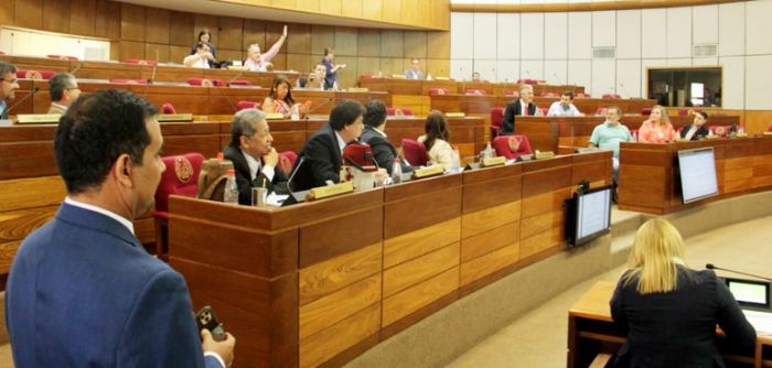 Legisladores culpan a Abdo de fuga de presos en Pedro Juan