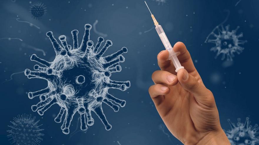 A puertas de vacaciones Salud se prepara para eventual 5ª ola Covid