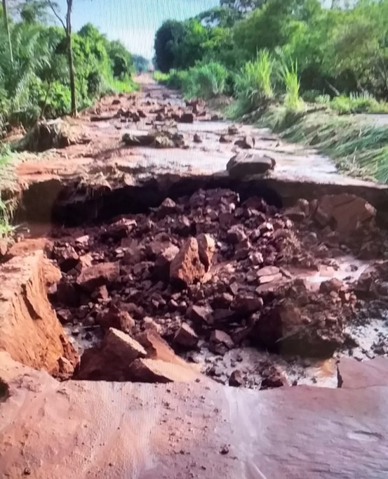 Colonia María Auxiliadora y otras, quedaron aisladas tras inundaciones
