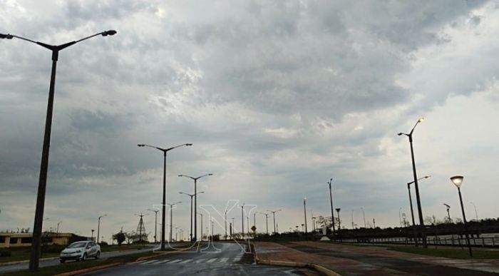Calor y algunos chaparrones para este jueves